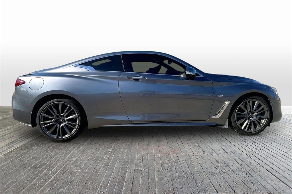 Used 2017 INFINITI Q60 3.0t Sport image 8