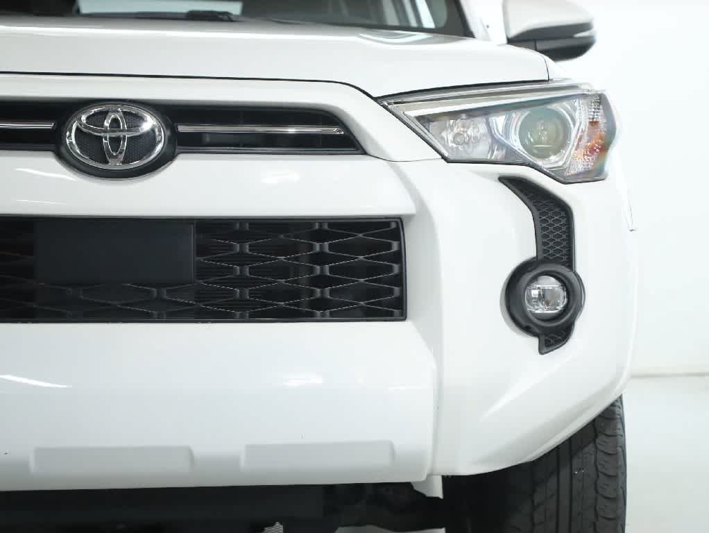 Certified 2023 Toyota 4Runner SR5 Premium w/ Moonroof Package AWD/4WD image 6