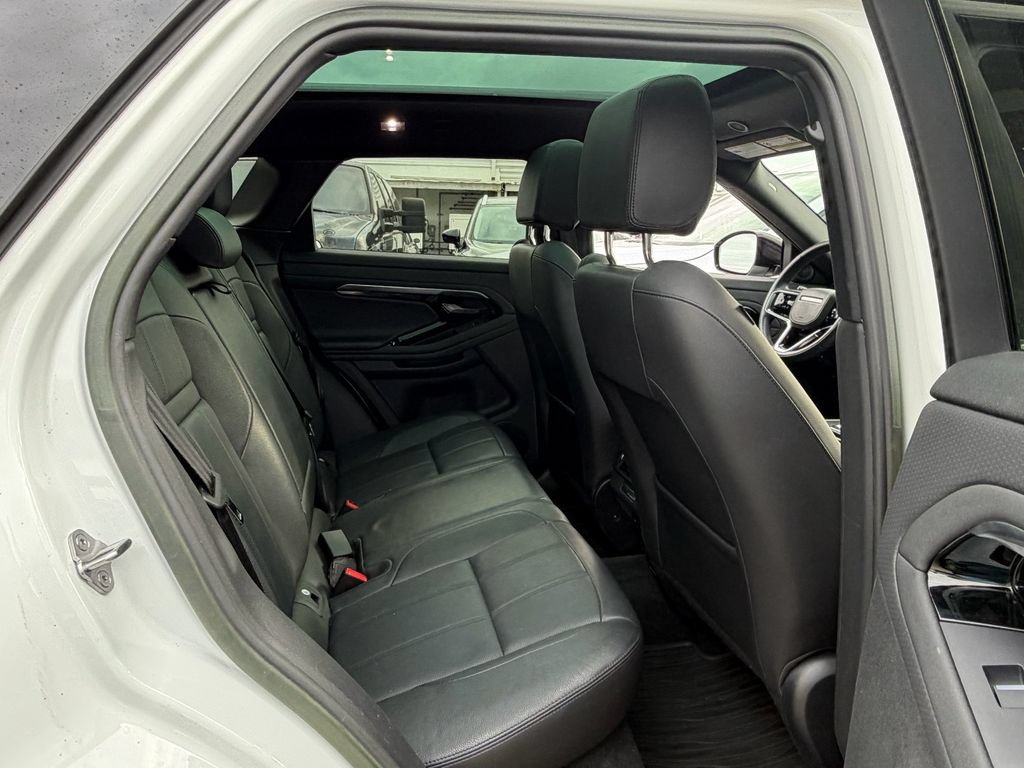 Used 2023 Land Rover Range Rover Evoque R-Dynamic S AWD/4WD image 16