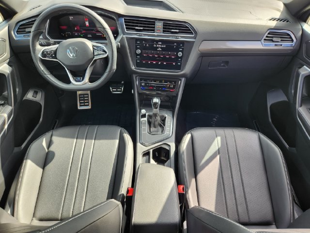 Used 2024 Volkswagen Tiguan SE R-Line FWD image 27