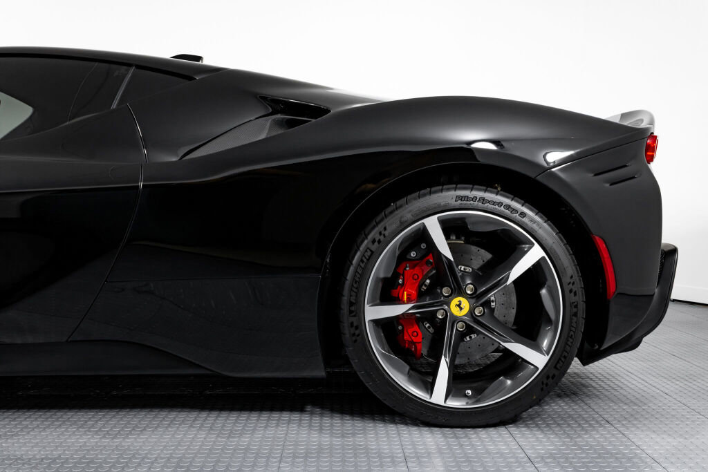 Used 2022 Ferrari SF90 Stradale image 15
