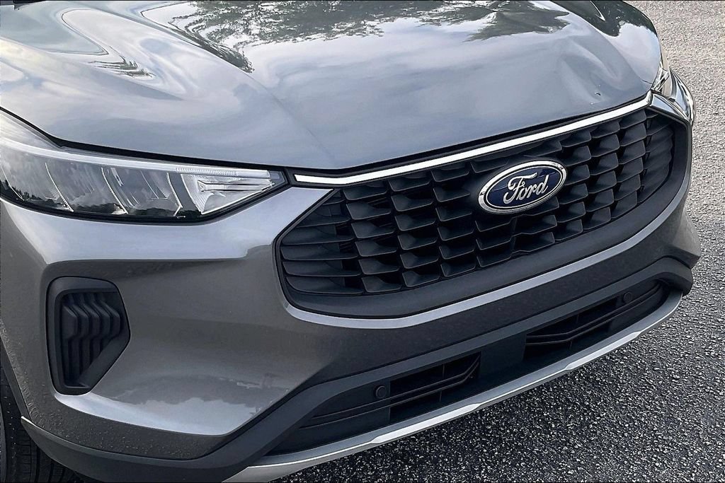 Certified 2025 Ford Escape Active w/ Tech Pack #1 FWD image 29