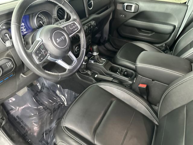 Used 2023 Jeep Wrangler Unlimited Sahara w/ Cold Weather Group AWD/4WD image 23