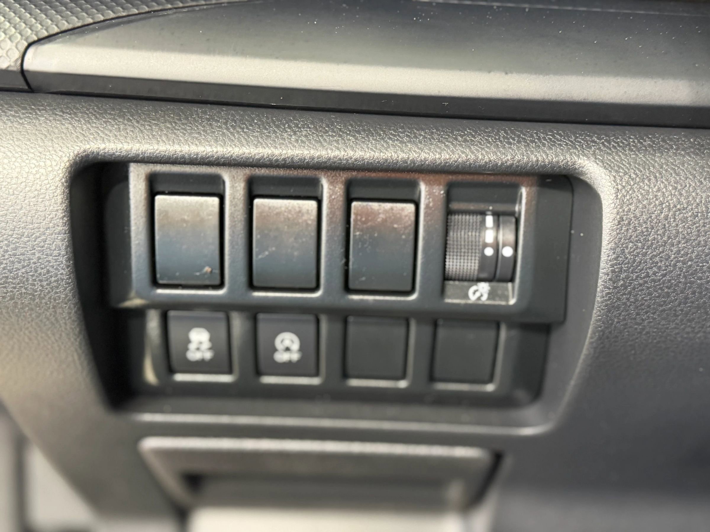 Used 2020 Subaru Forester AWD/4WD image 19