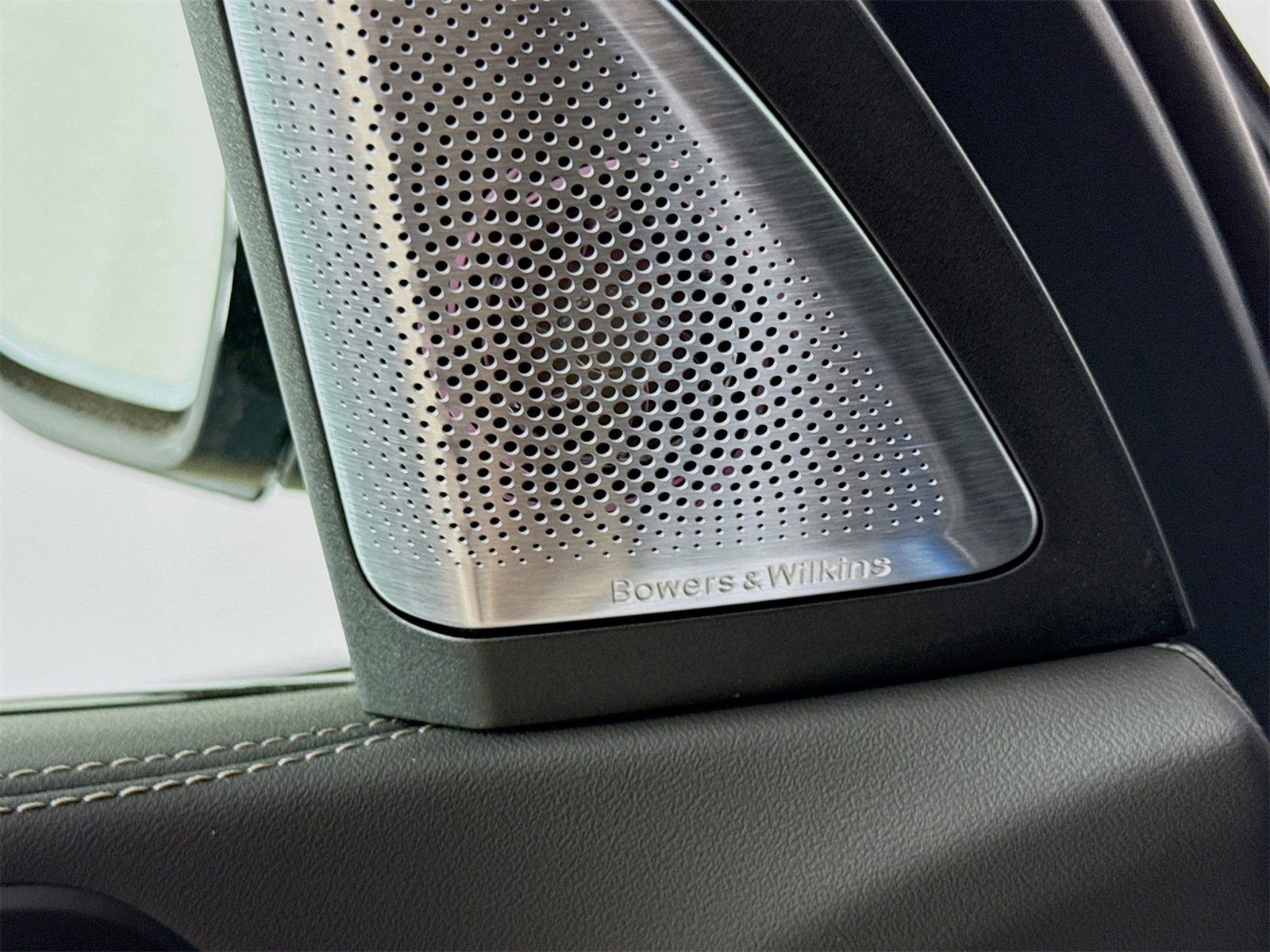 New 2026 BMW X5 M60i image 19