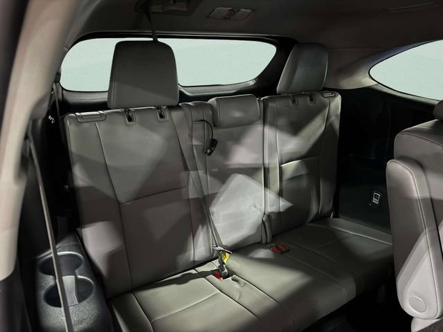Used 2023 Toyota Highlander XLE image 28