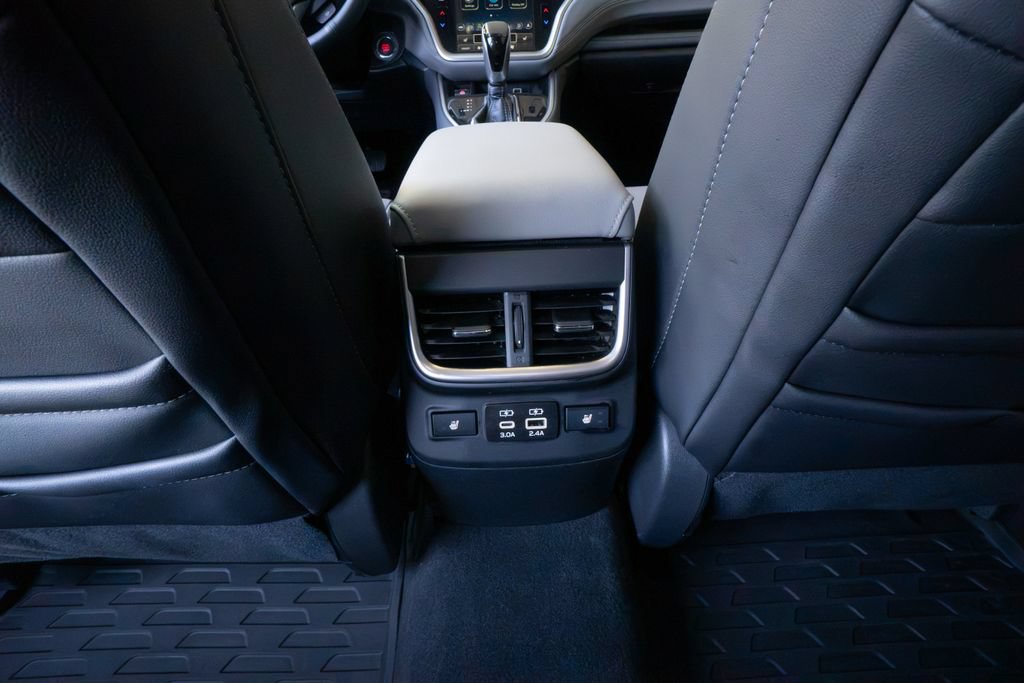 Certified 2025 Subaru Outback Limited AWD/4WD image 18