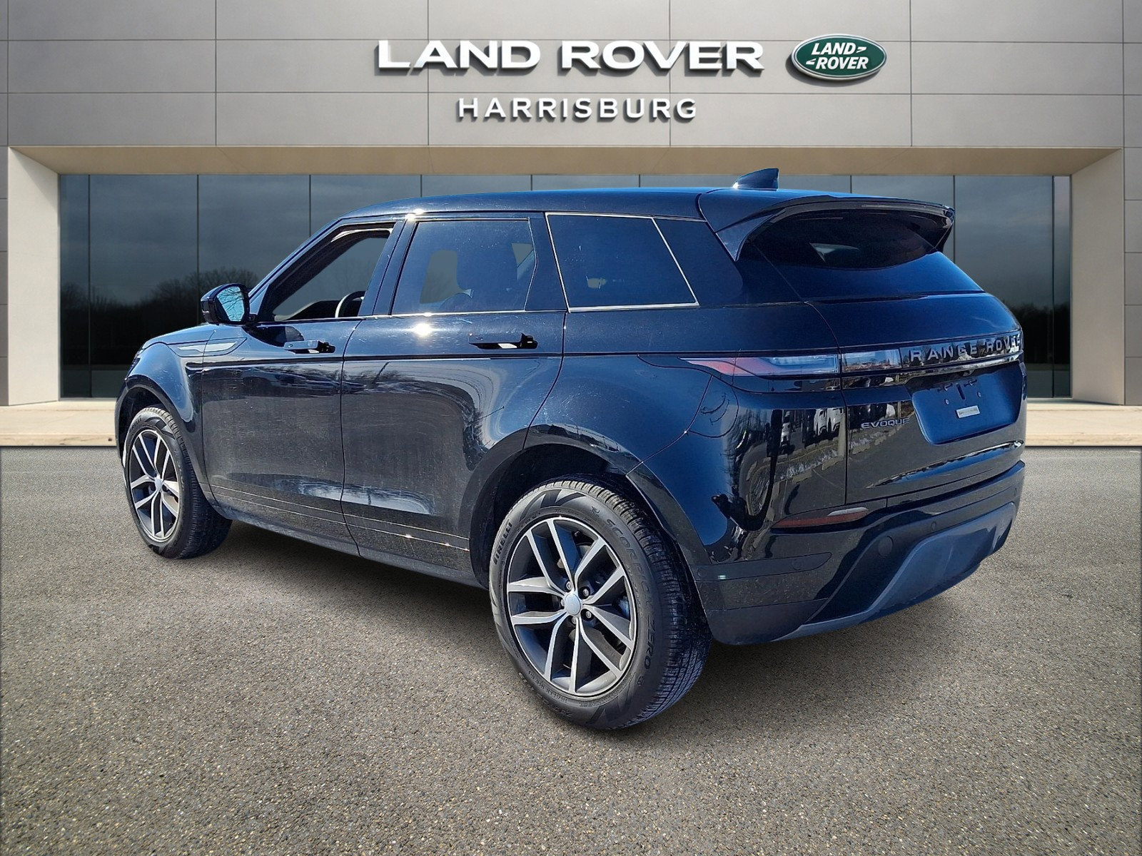 Used 2026 Land Rover Range Rover Evoque S image 2