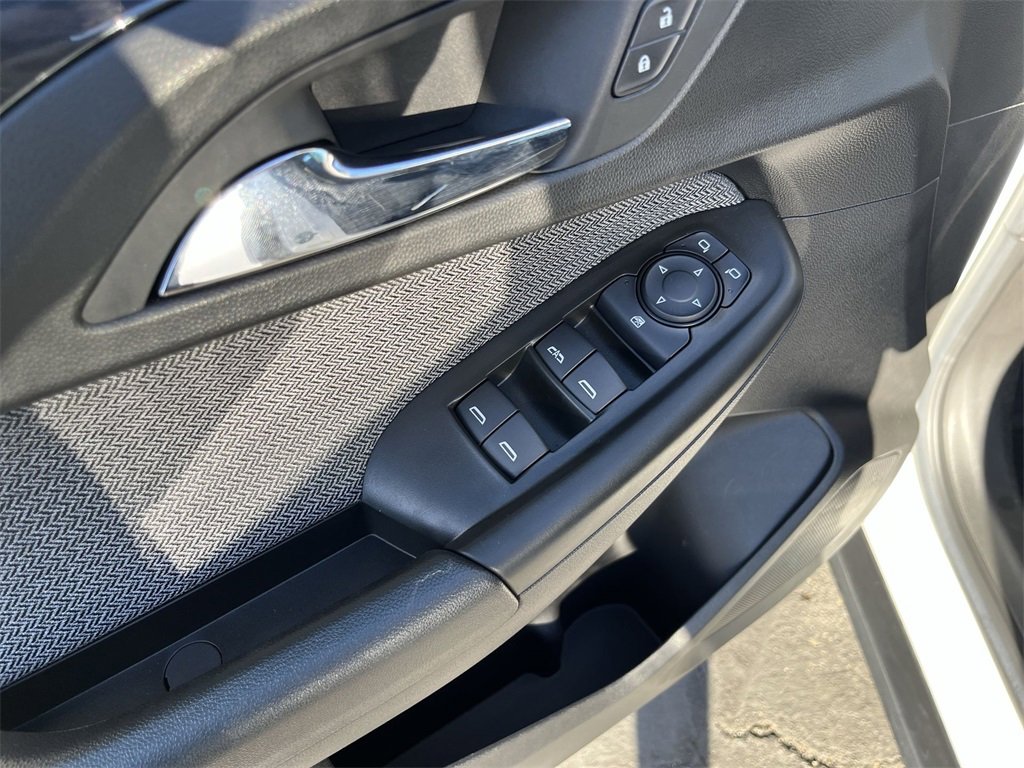 Used 2023 Chevrolet TrailBlazer LT image 22