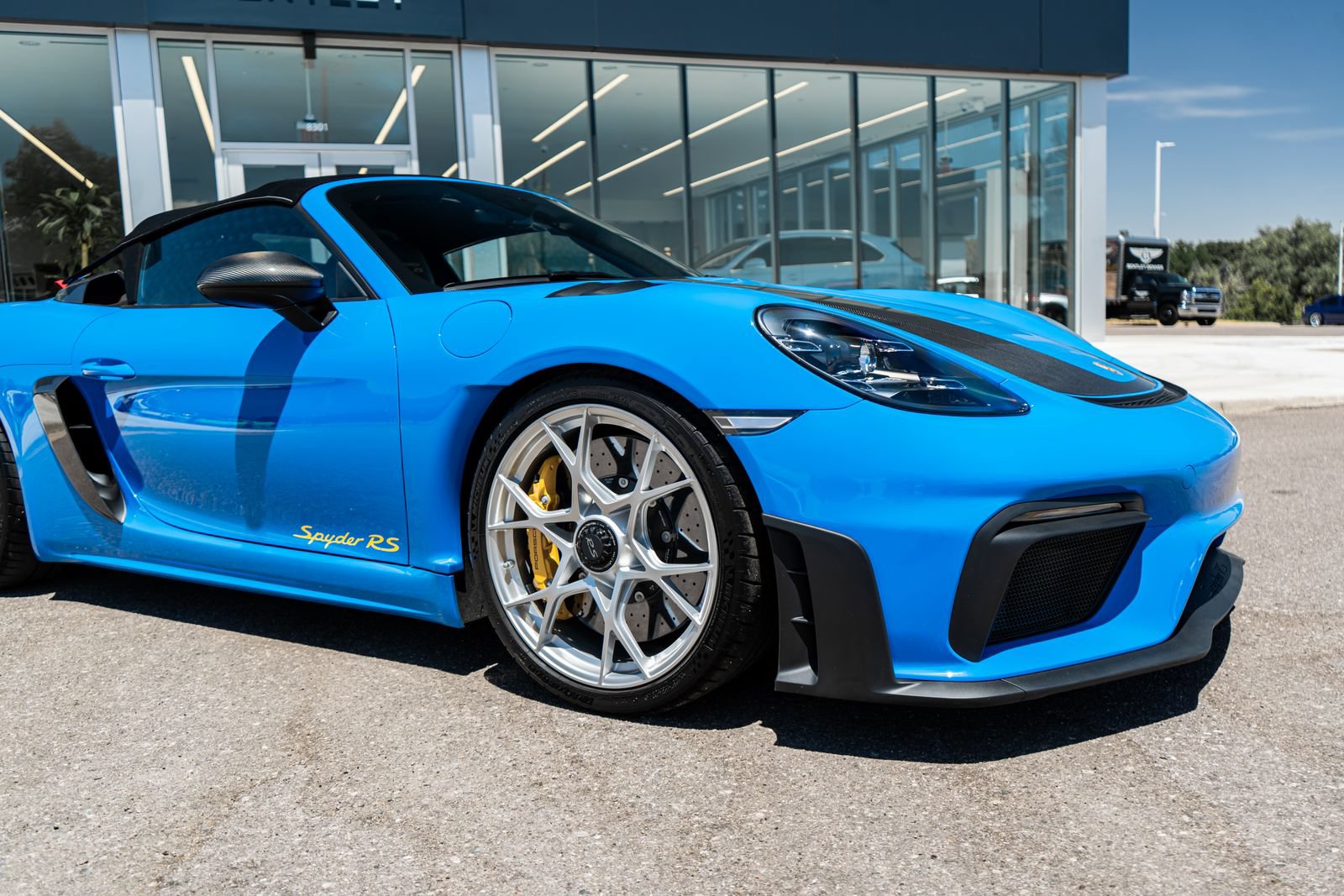 Used 2025 Porsche 718 Boxster Spyder RS RWD image 19