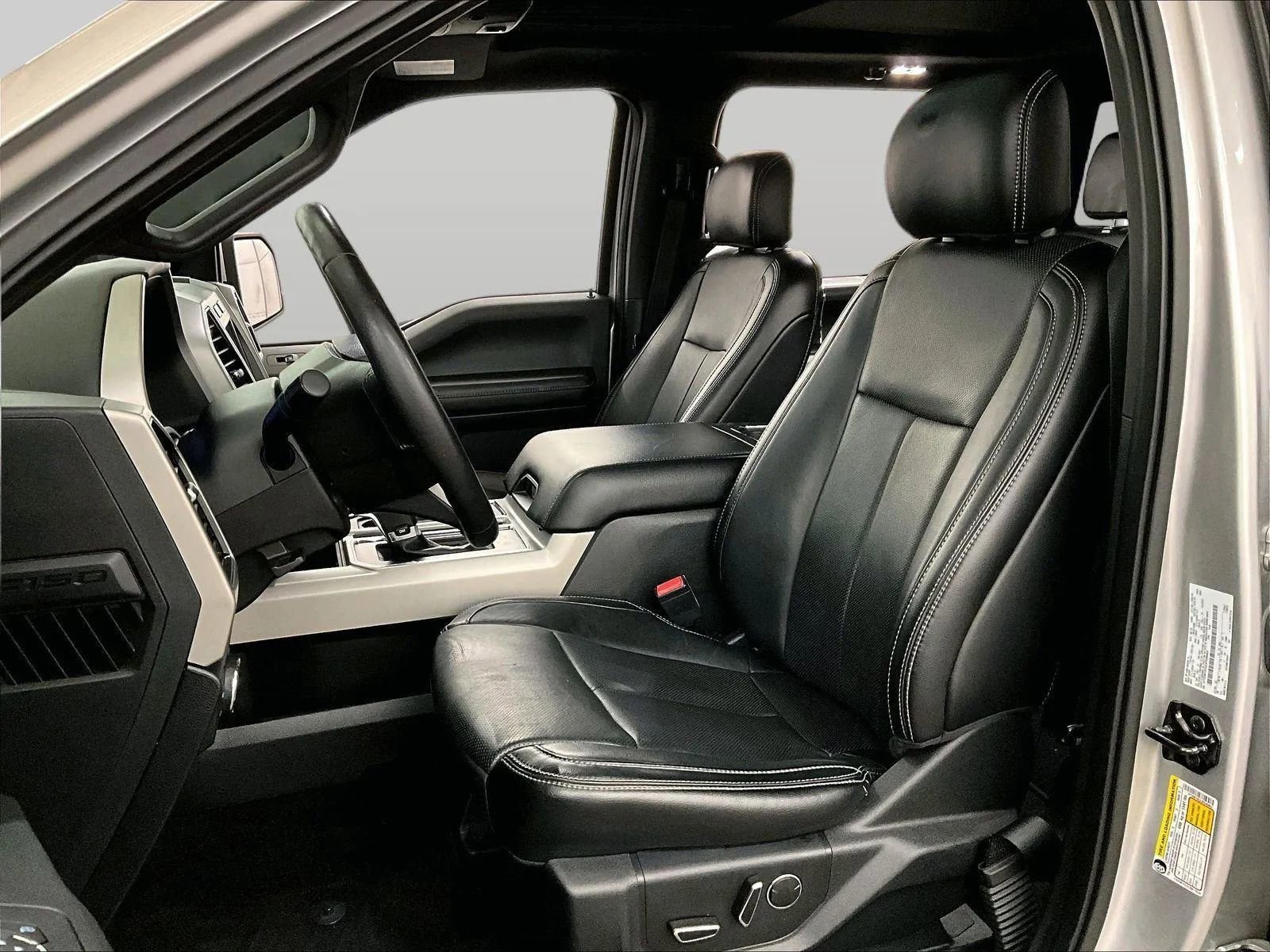 Used 2018 Ford F150 Lariat image 24