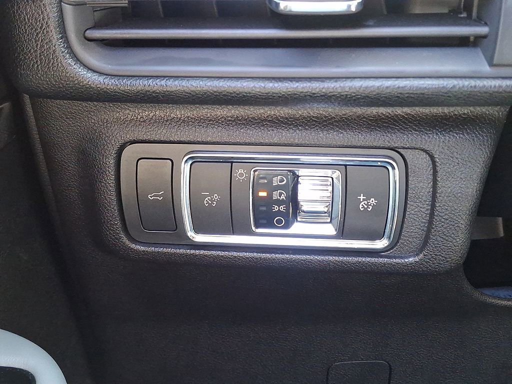 Certified 2022 Lincoln Corsair AWD w/ Equipment Group 101A image 27