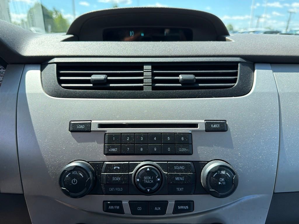 Used 2009 Ford Focus SES FWD image 14