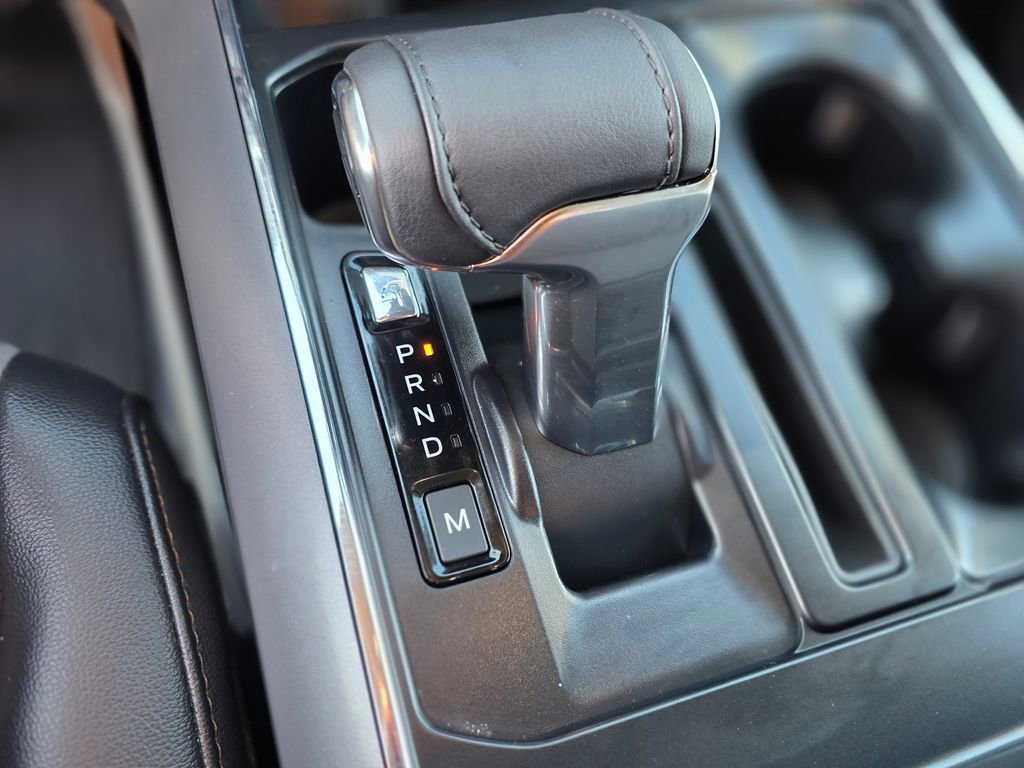 Used 2025 Ford F150 Lariat w/ Equipment Group 501A Mid image 30