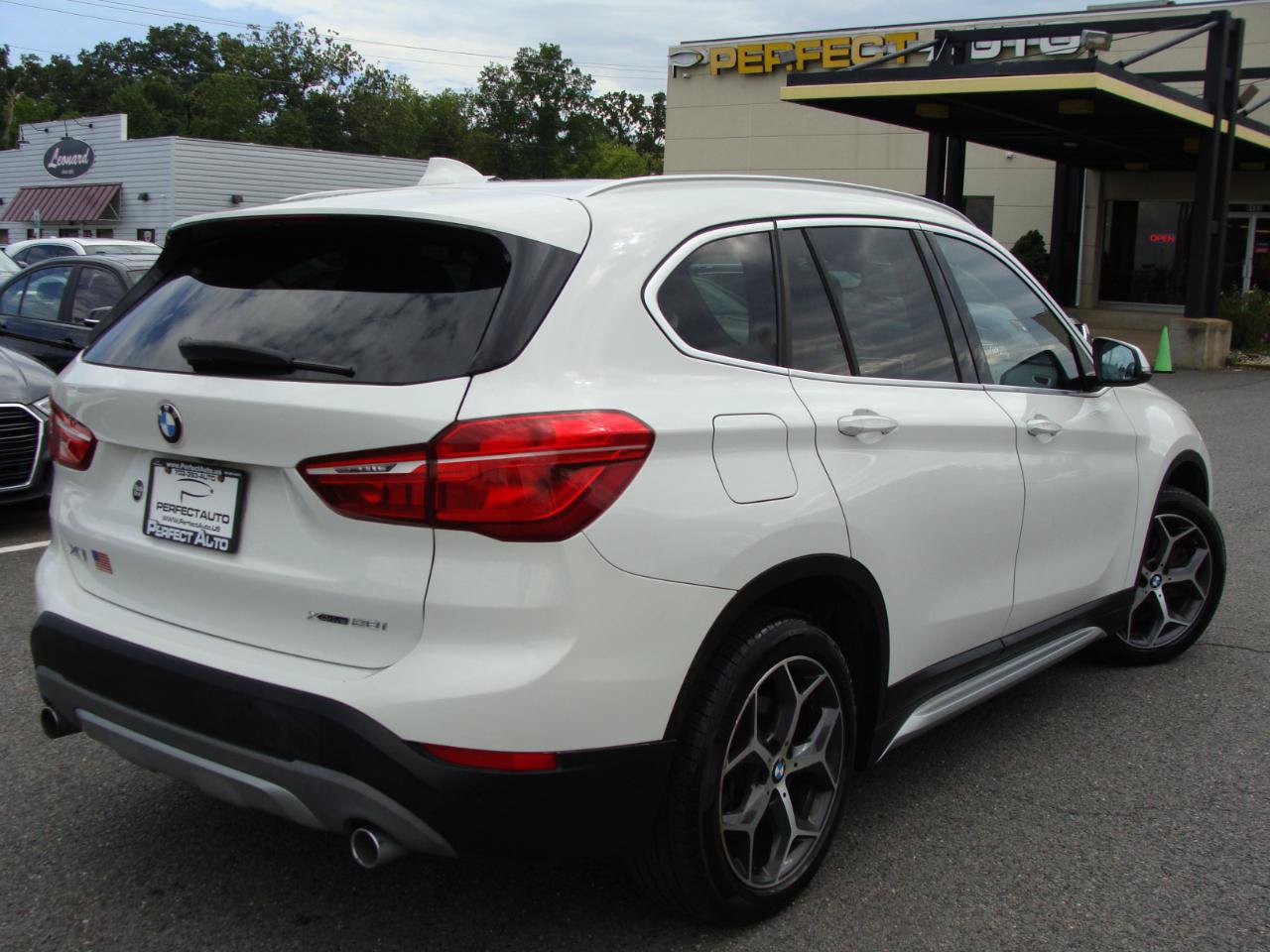 Used 2019 BMW X1 xDrive28i AWD/4WD image 6