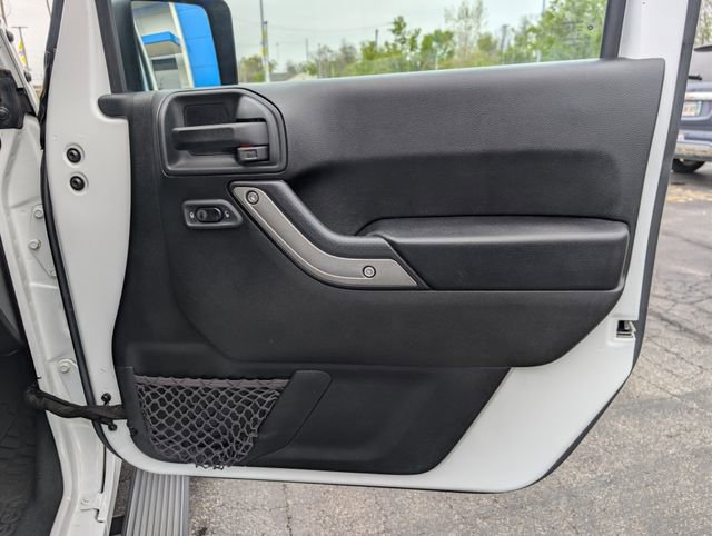 Used 2018 Jeep Wrangler Unlimited Sport S AWD/4WD image 13
