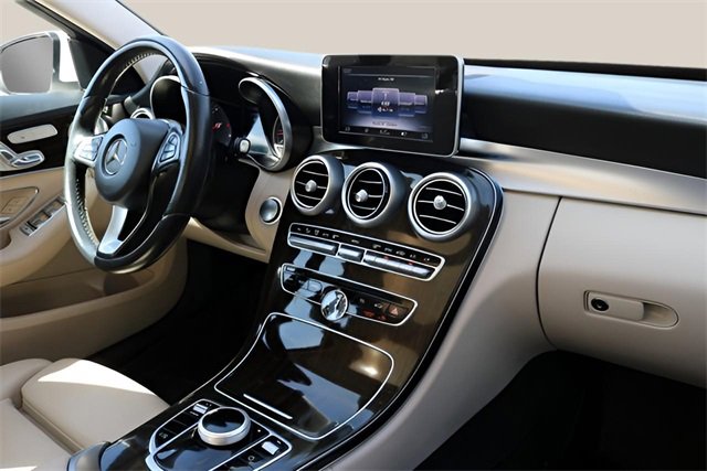 Used 2017 Mercedes-Benz C 300 4MATIC Sedan image 19