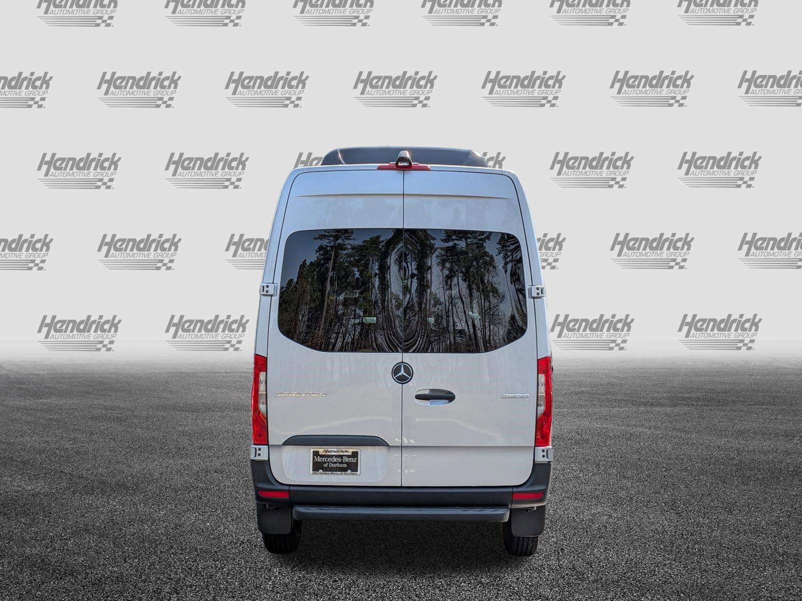 New 2025 Mercedes-Benz Sprinter 2500 image 9
