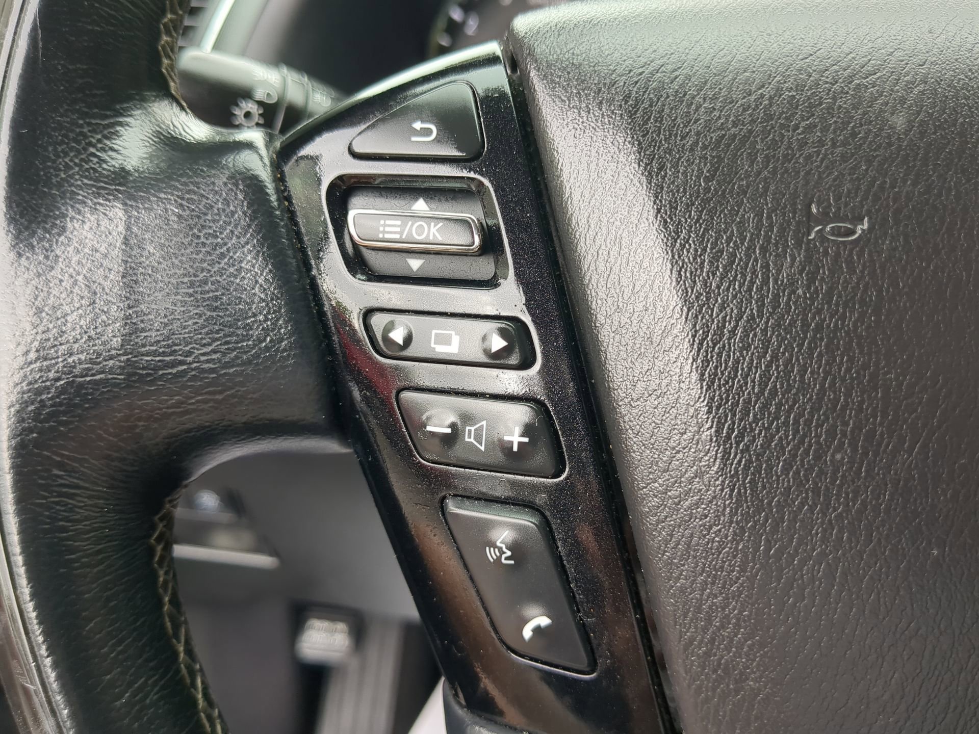 Used 2021 INFINITI QX80 Luxe image 54