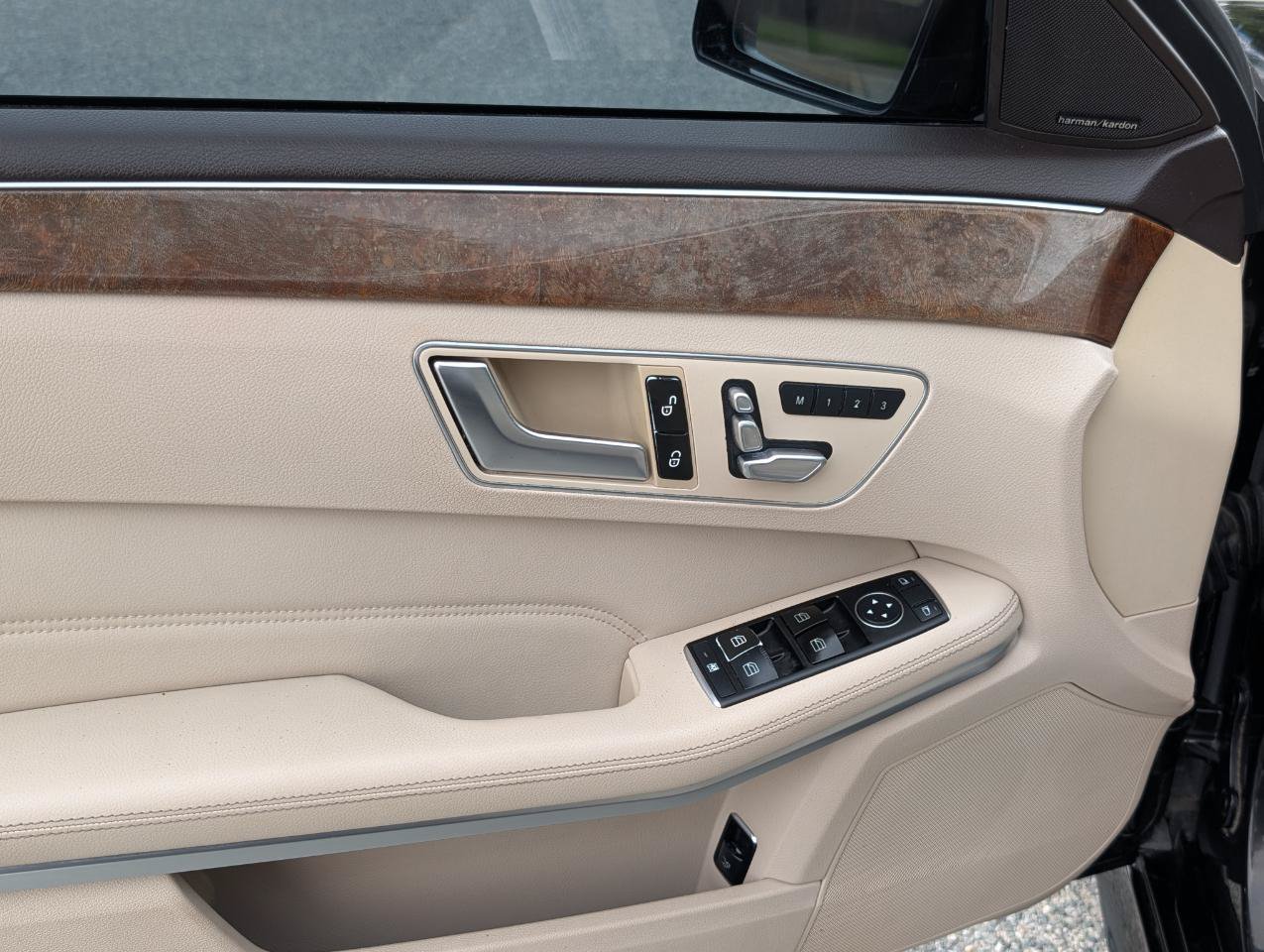 Used 2014 Mercedes-Benz E 350 Sedan image 17