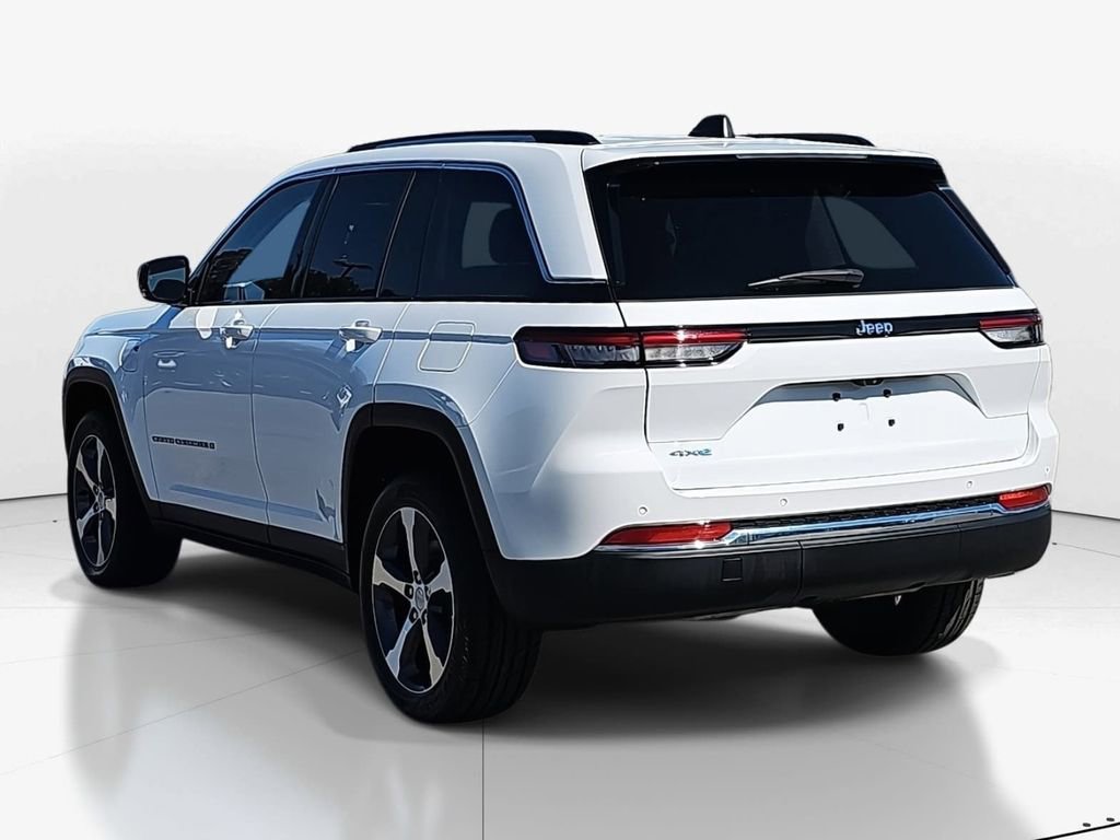 Used 2022 Jeep Grand Cherokee Limited 4xe image 7