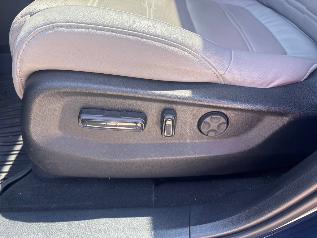 Certified 2017 Honda CR-V Touring image 13