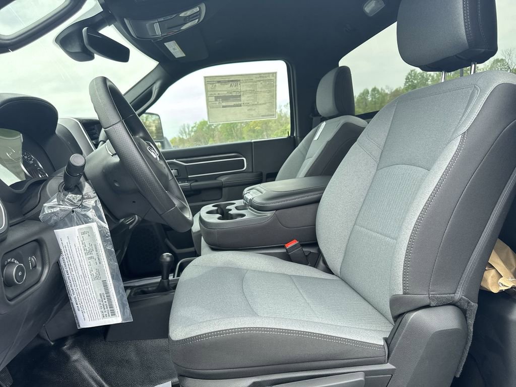 New 2024 RAM 5500 SLT w/ Quick Order Package 2YG SLT AWD/4WD image 11