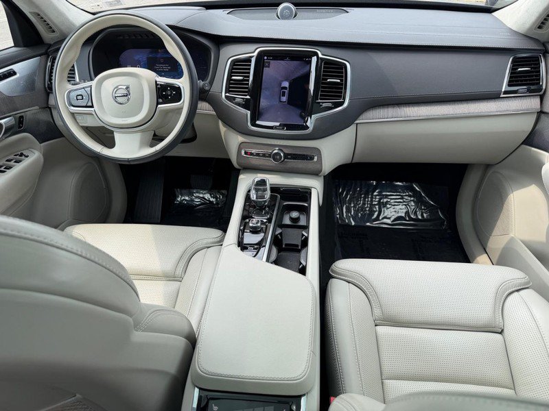 Certified 2023 Volvo XC90 T8 Ultimate w/ Lounge Package AWD/4WD image 12