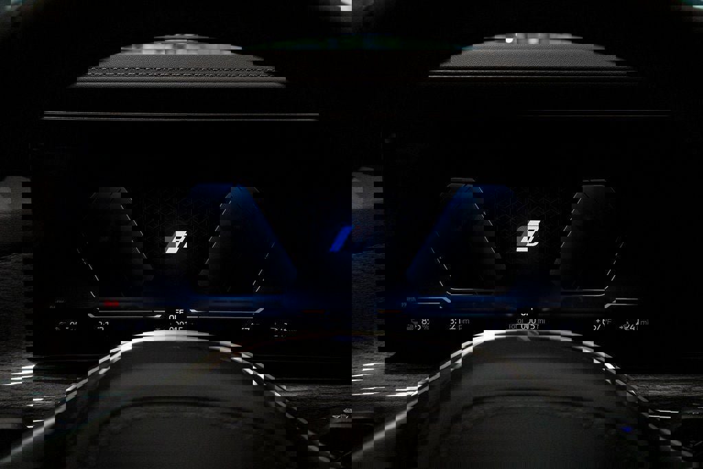 Used 2025 BMW i7 eDrive50 w/ Premium Package RWD image 28