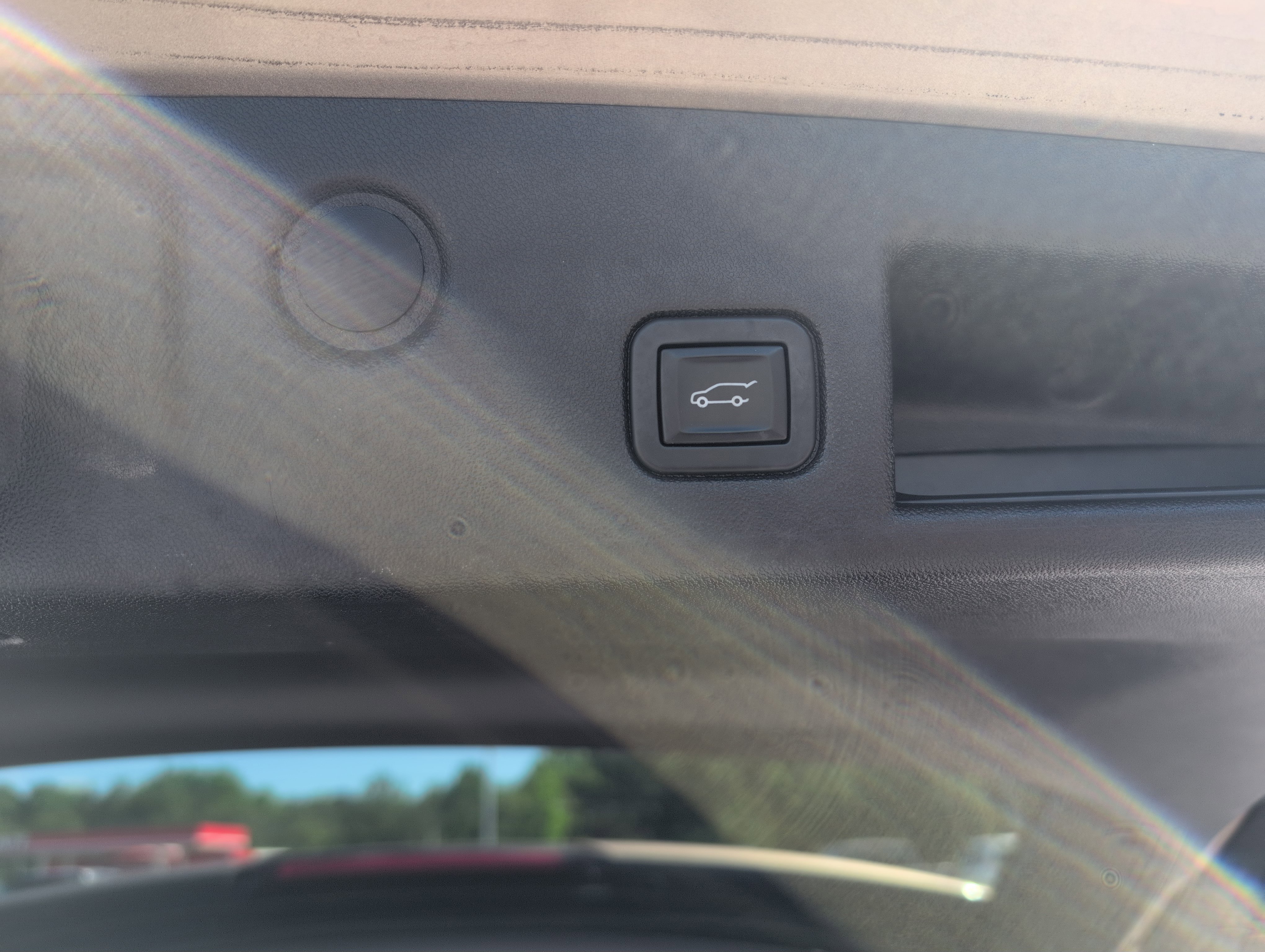 Used 2018 Chevrolet Equinox LT FWD image 8