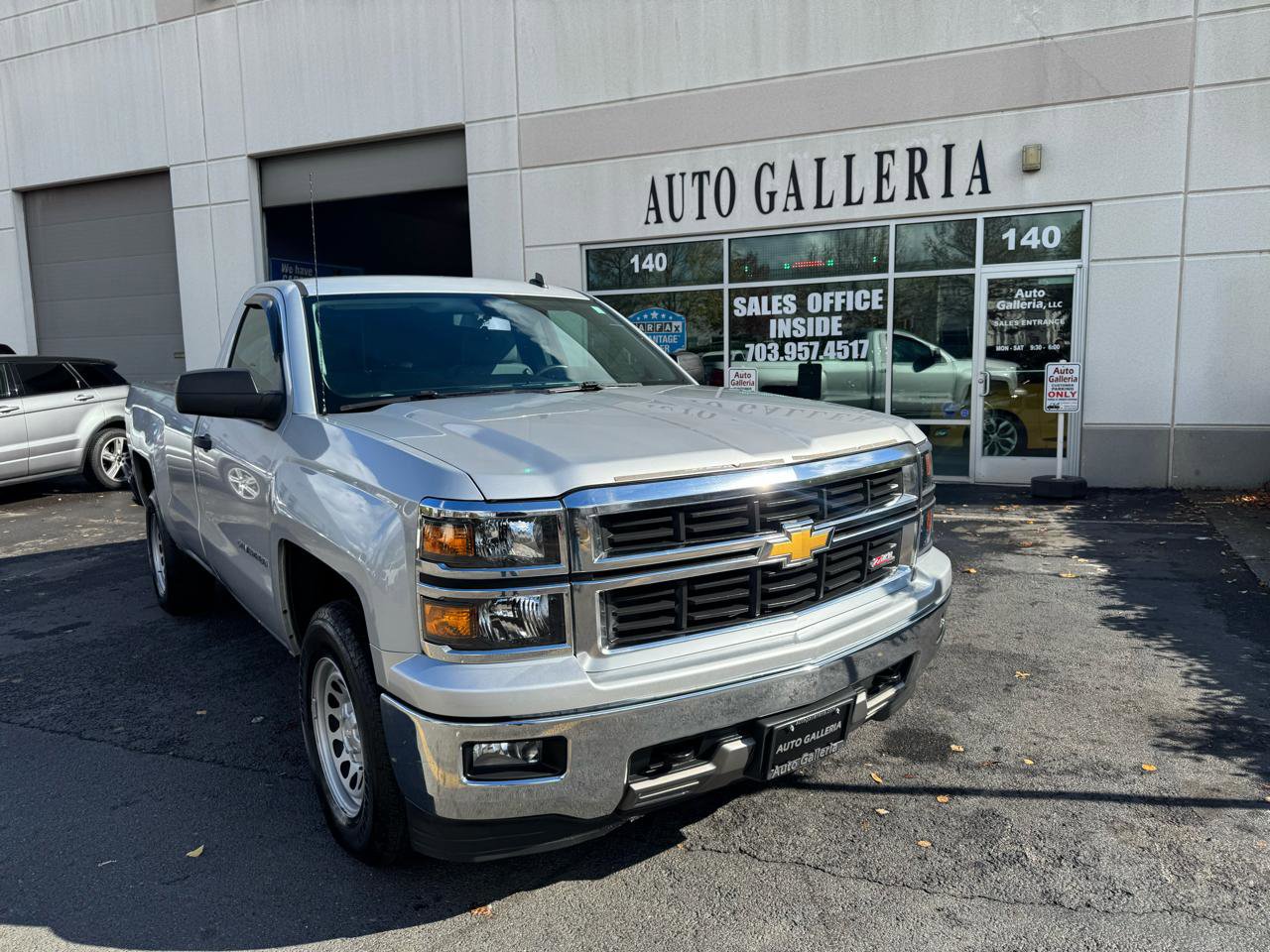 Used 2014 Chevrolet Silverado 1500 LT w/ LT Convenience Package AWD/4WD image 4