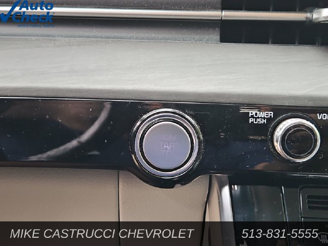 Used 2024 Kia Carnival EX FWD image 20