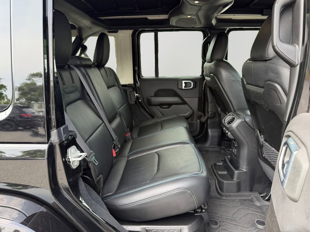 Used 2024 Jeep Wrangler High Altitude AWD/4WD image 13
