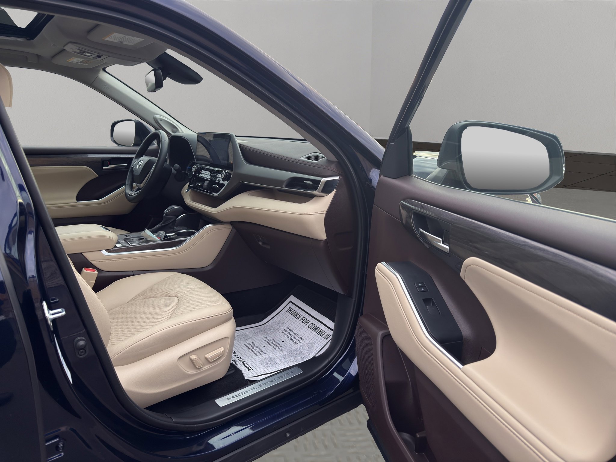Used 2022 Toyota Highlander Limited image 27