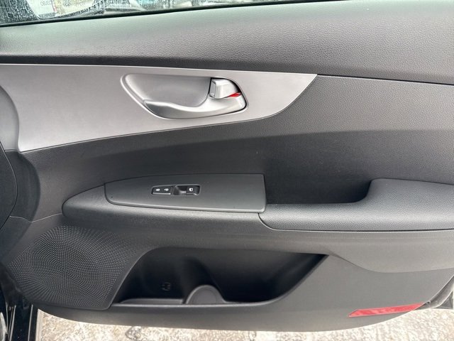 Used 2023 Kia Forte LXS w/ LXS Technology Package image 40