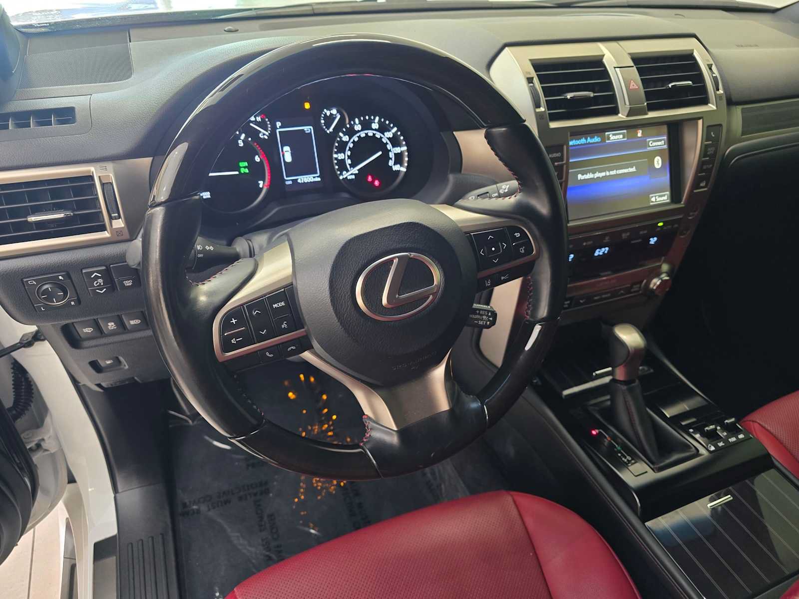 Used 2021 Lexus GX 460 Premium w/ Premium Package AWD/4WD image 2