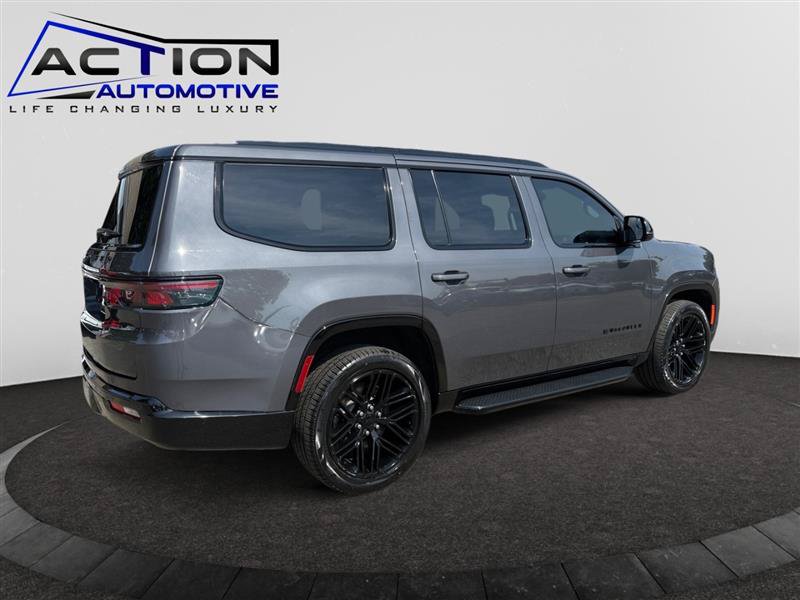 Used 2024 Jeep Wagoneer Series II AWD/4WD image 8