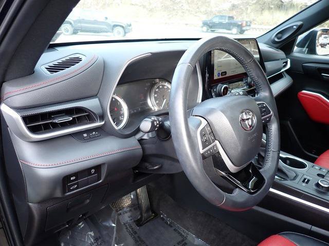 Certified 2023 Toyota Highlander XSE image 14