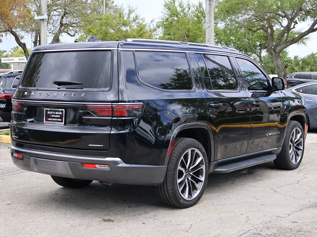 Used 2022 Jeep Wagoneer Series II w/ Premium Group I AWD/4WD image 13