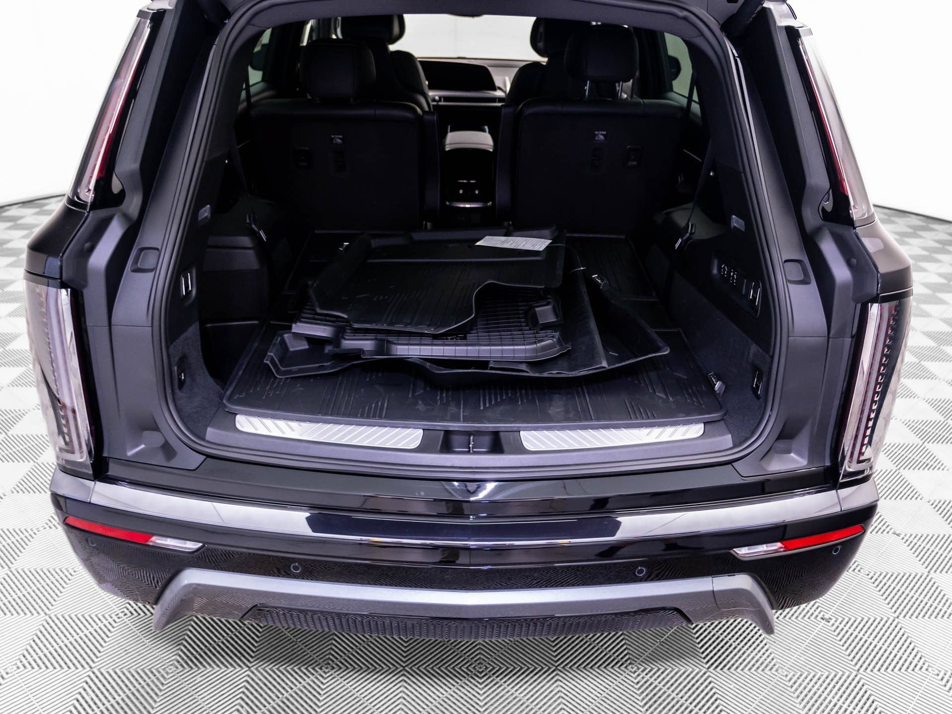 New 2027 Cadillac Vistiq Sport AWD/4WD image 29