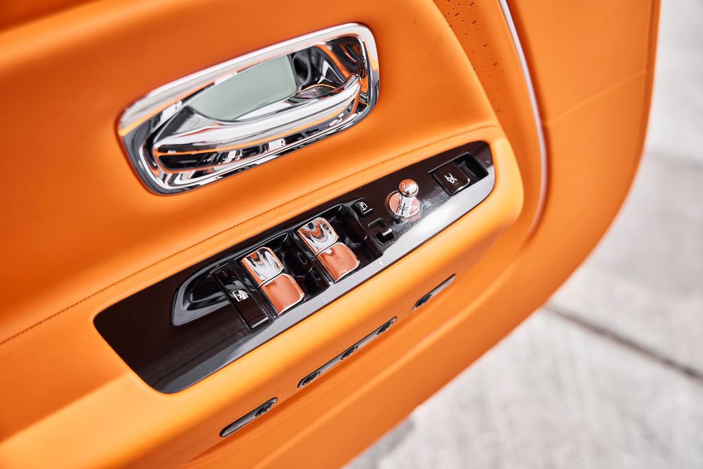 Used 2025 Rolls-Royce Spectre w/ Spectre Launch Package image 28