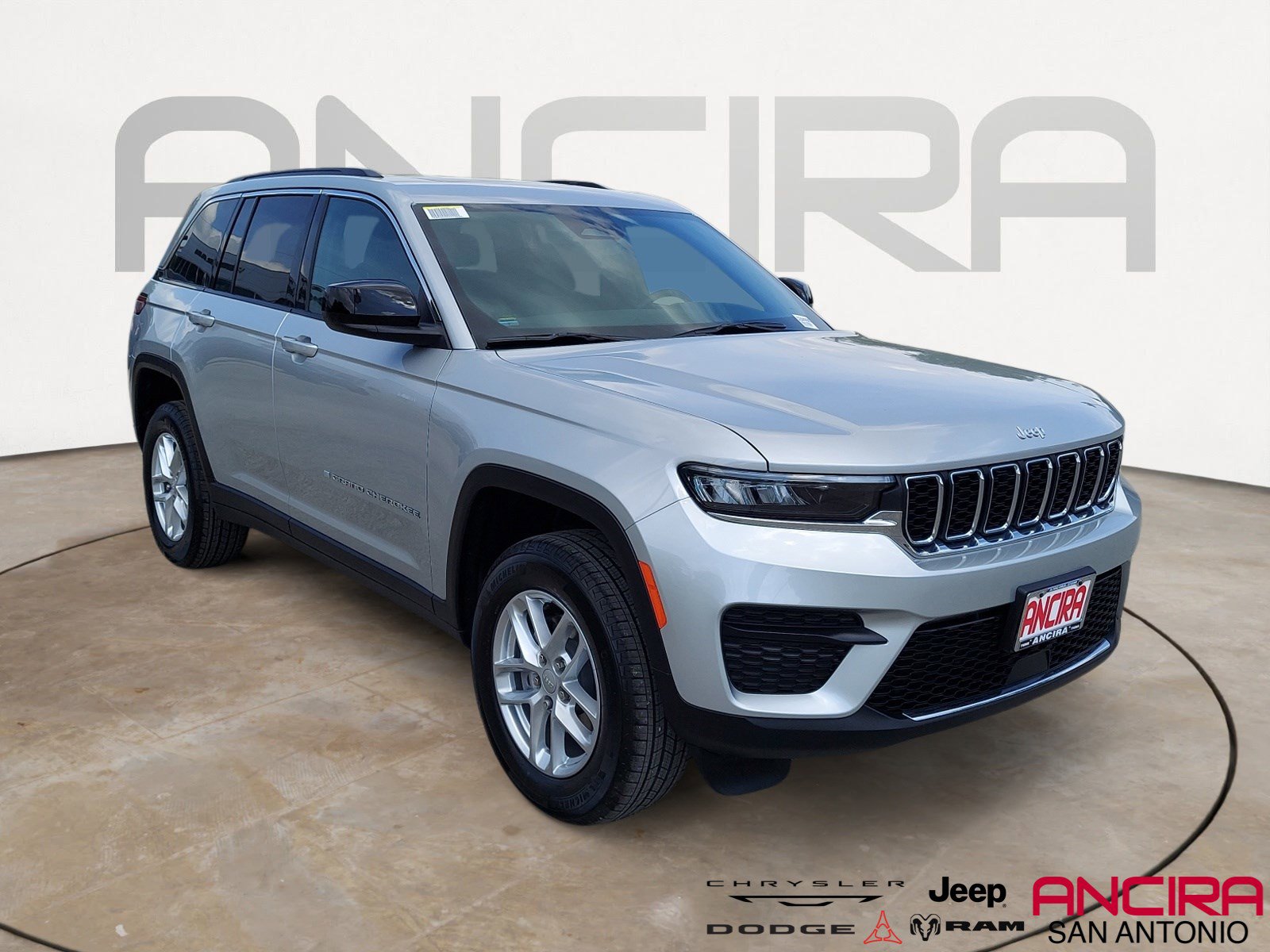 New 2026 Jeep Grand Cherokee Laredo X RWD image 1