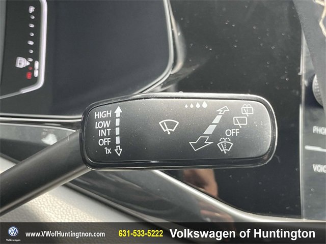 Certified 2022 Volkswagen Taos SEL image 21