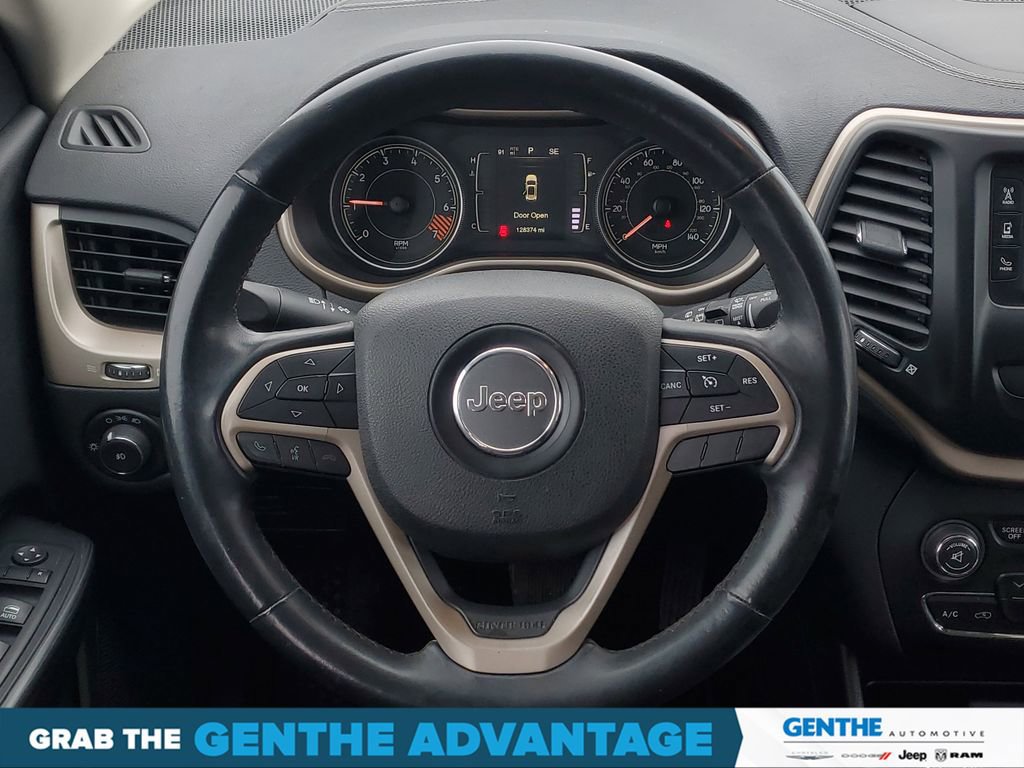 Used 2014 Jeep Cherokee Latitude image 23