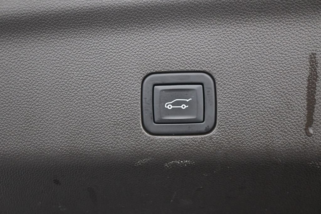 Used 2024 Chevrolet Tahoe LT RWD image 26