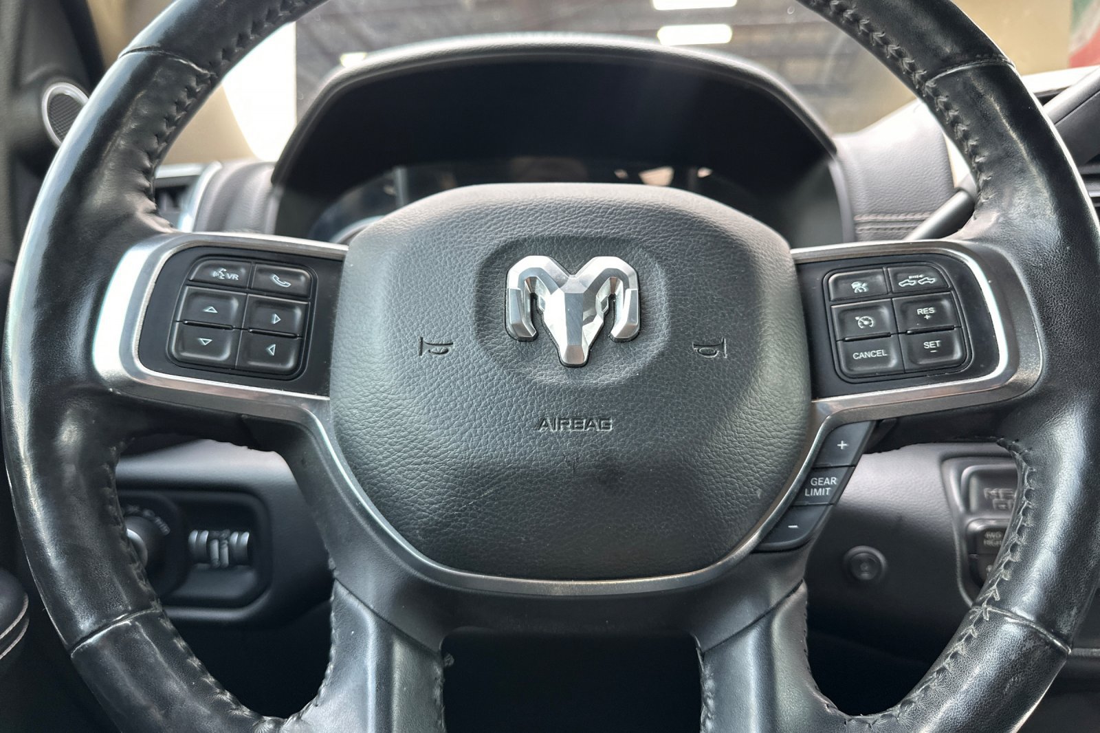 Used 2019 RAM 2500 Laramie AWD/4WD image 34