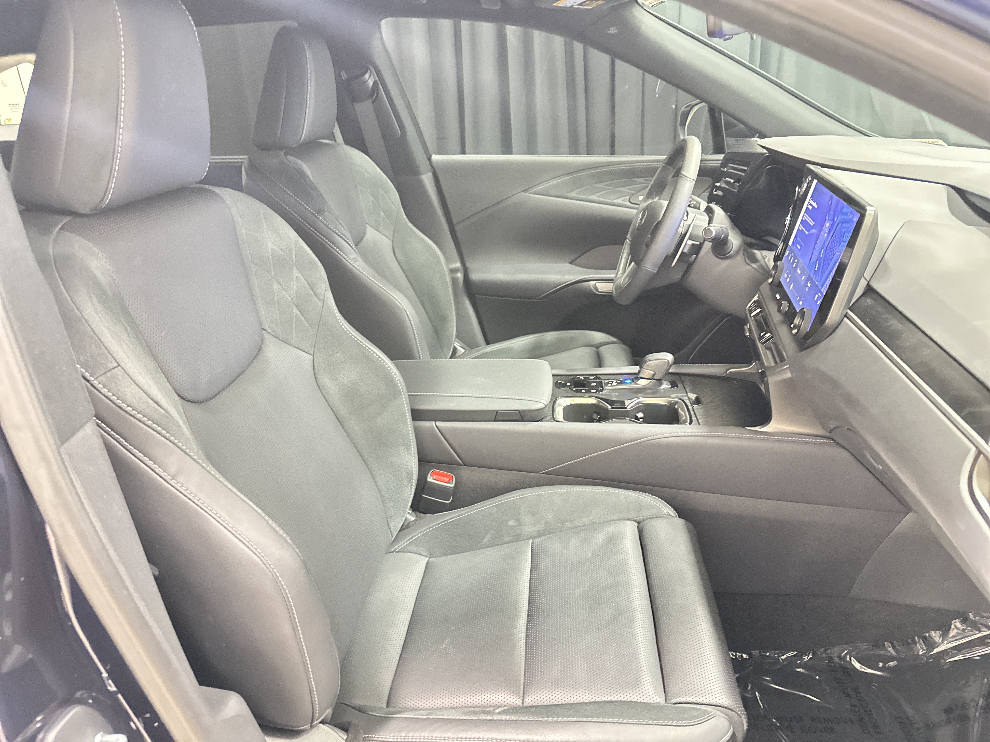 Certified 2024 Lexus RX 350 AWD w/ Convenience Package image 33
