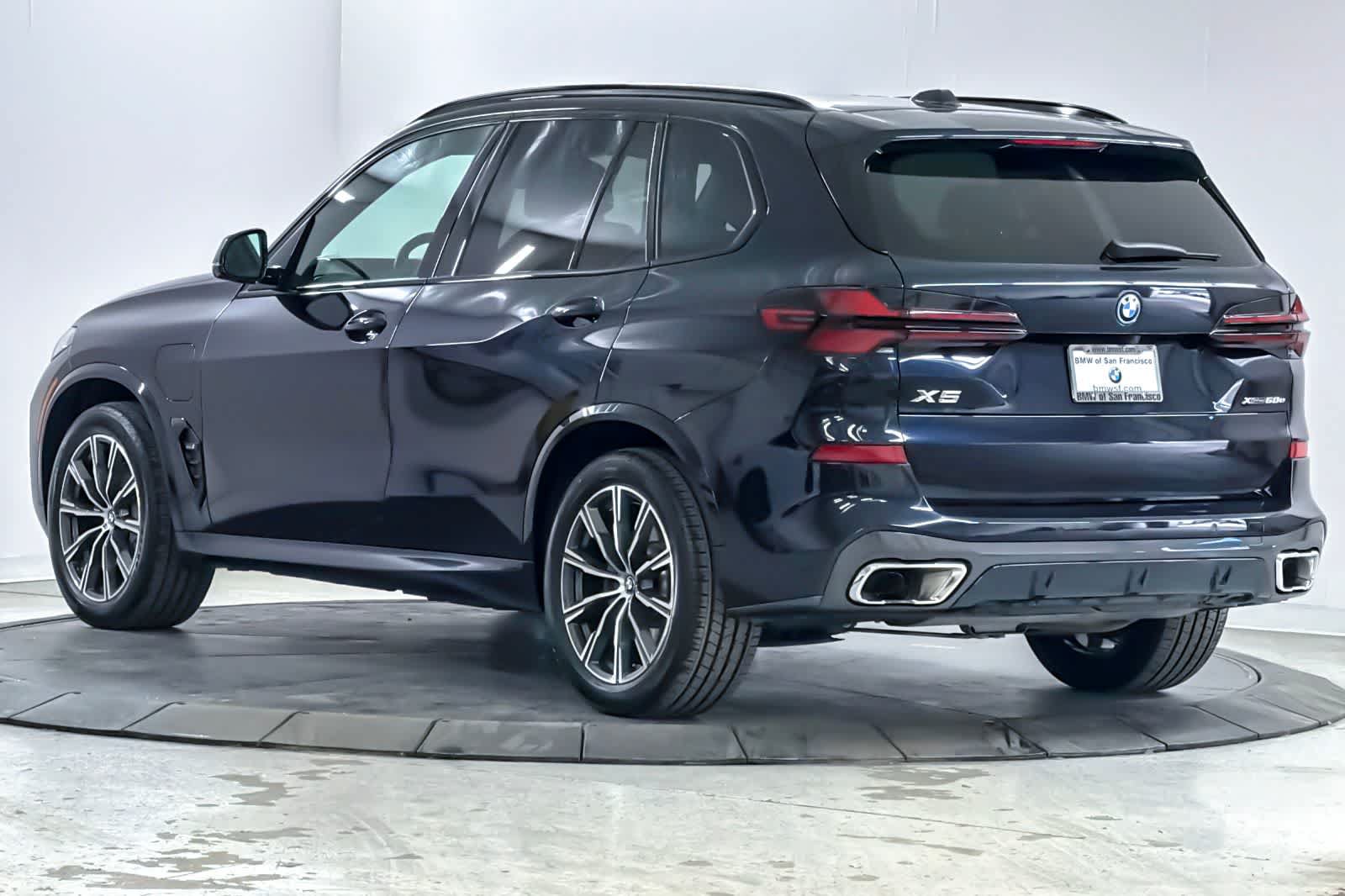 Used 2024 BMW X5 xDrive50e w/ M Sport Package AWD/4WD image 6
