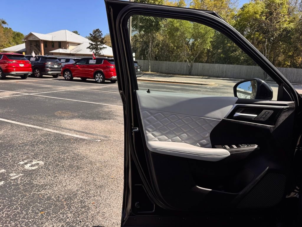 Used 2024 Mitsubishi Outlander SEL image 31