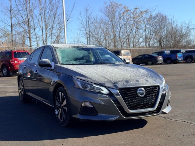 Used 2021 Nissan Altima 2.5 SV FWD image 2